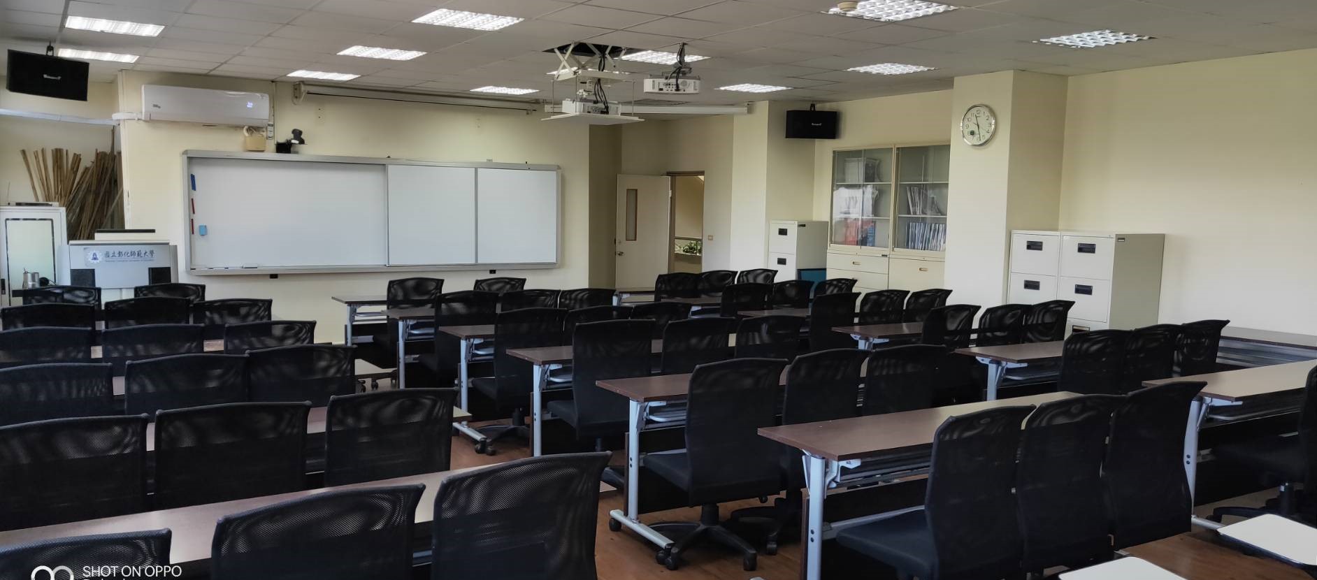 圖檔:彰化師範大學企業管理學系-32403 專業教室(開新視窗)